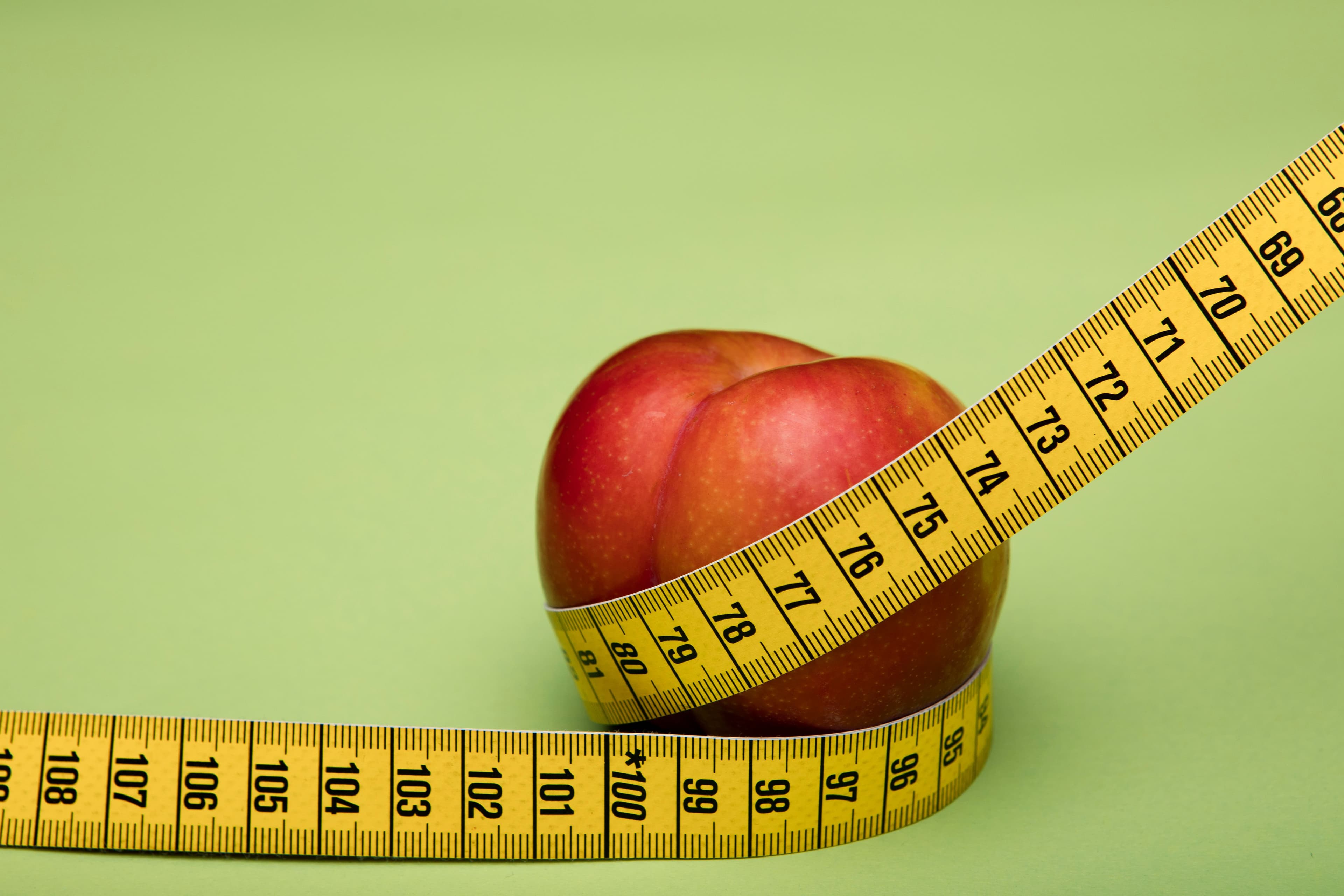 Tracking progress on a phone — fitness and health goals